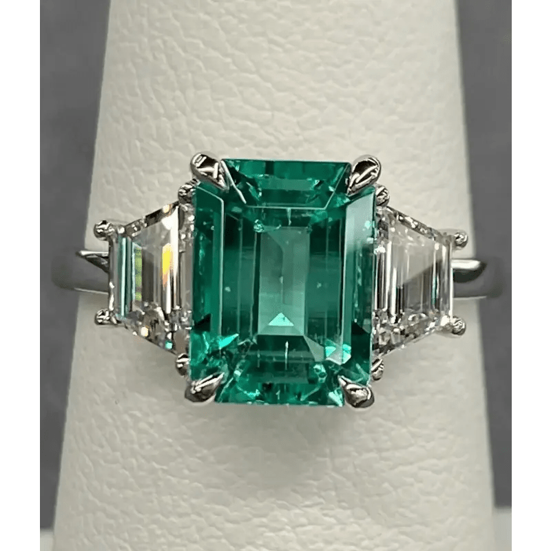High-End S925 Silver Ring with 5 Carats Green Moissanite